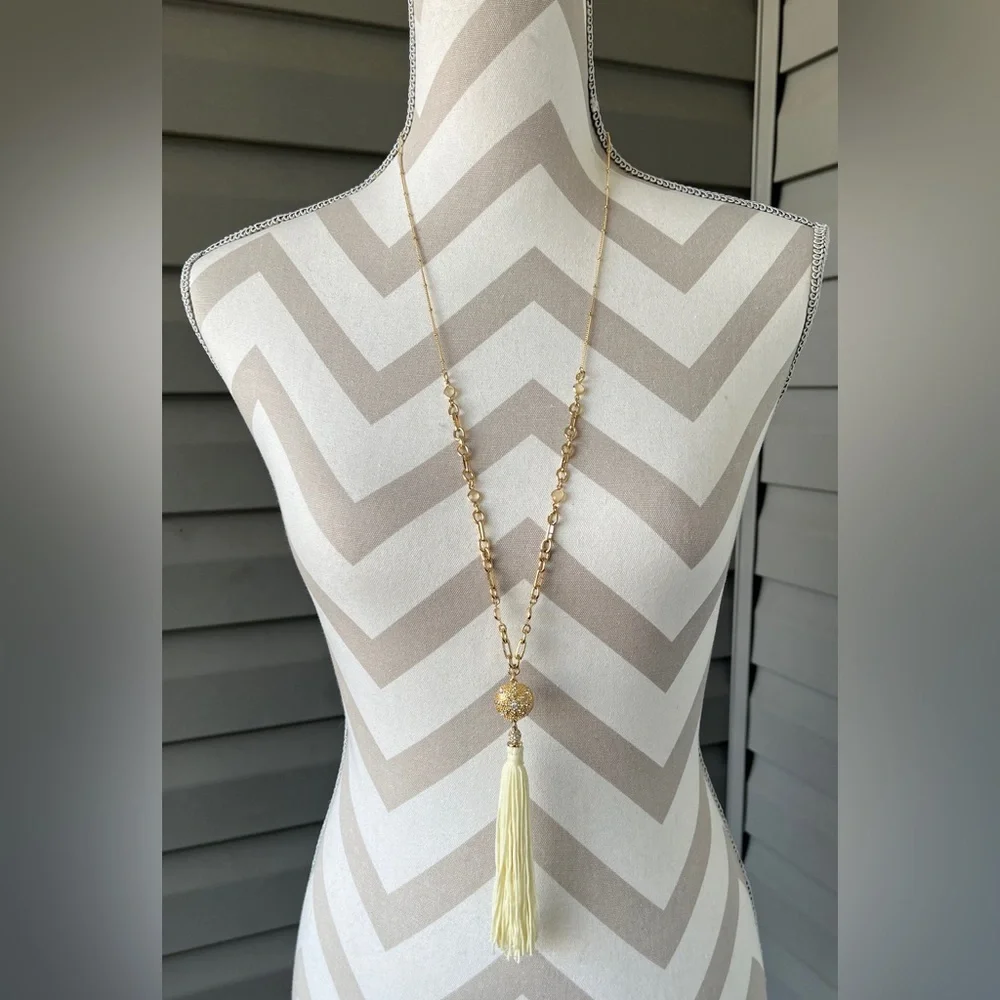 Lilly Pulitzer Sand Dune Tassel Necklace - Picture 2 of 11